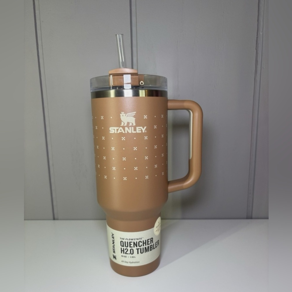 Limited Edition Stanley 40 oz - Deep Clay Orange Hearth & Hand with Magnolia